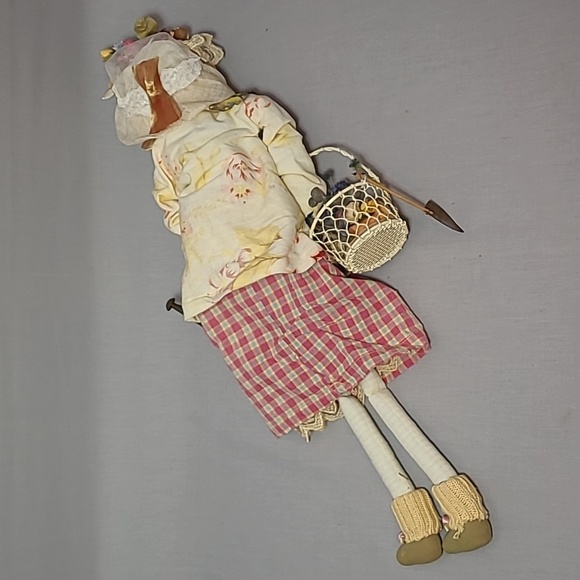 Carmen Manago Handmade Gardening Doll - Picture 11 of 13